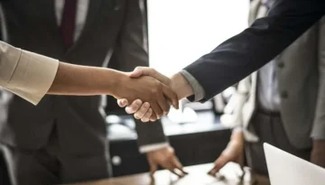how to negotiate a raise